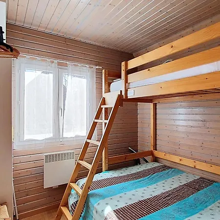 De La Gougere 3 *